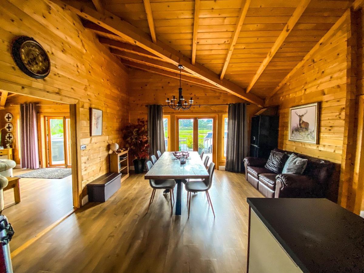 Beautiful 3-Bed Luxury Private Lodge In Йорк Экстерьер фото